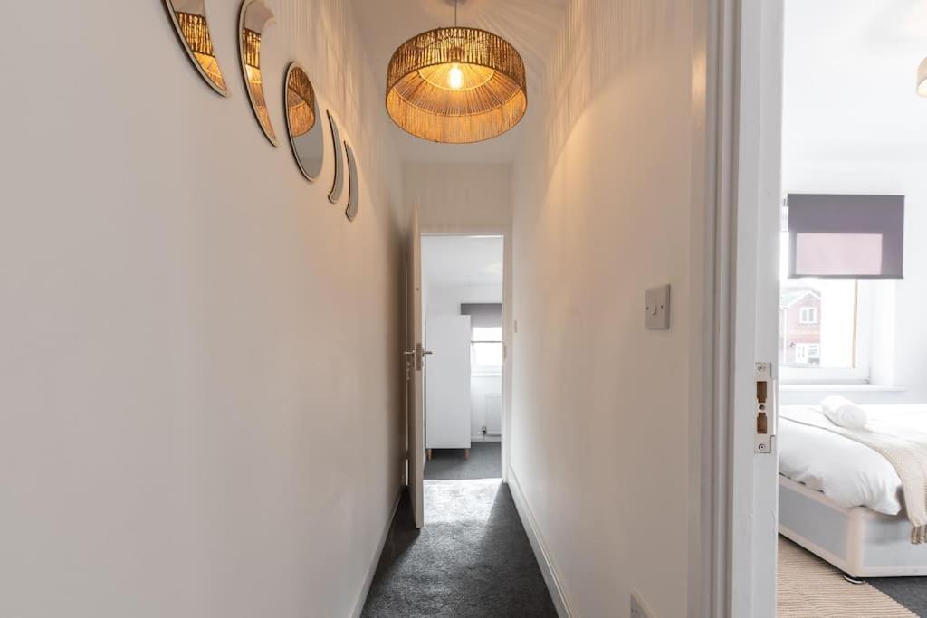 Beautiful 4 Bedroom House Reading Extérieur photo